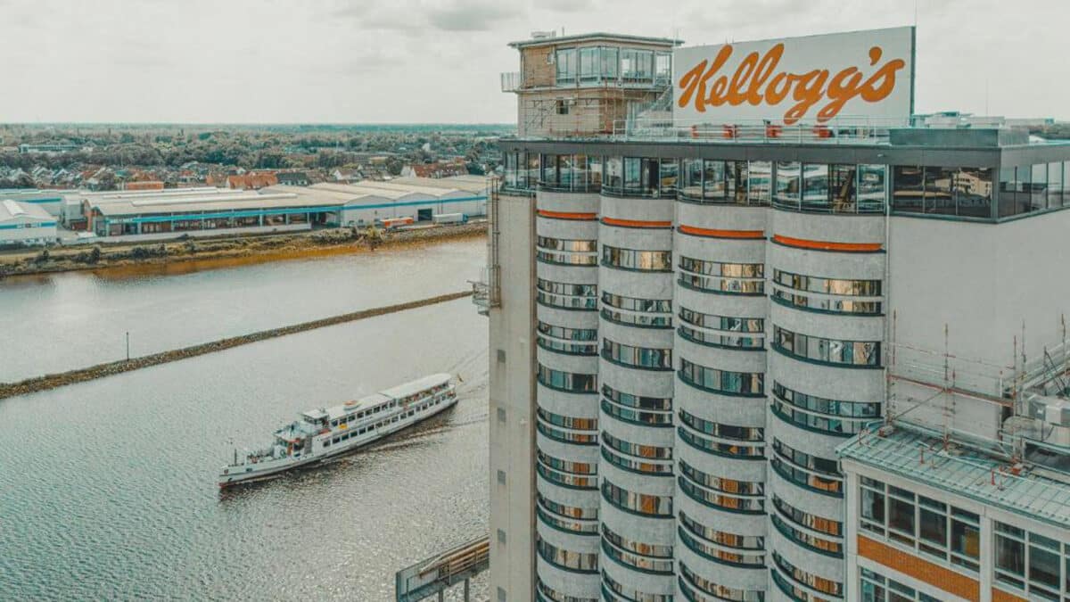 Hotel exterior showing Kelloggs logo