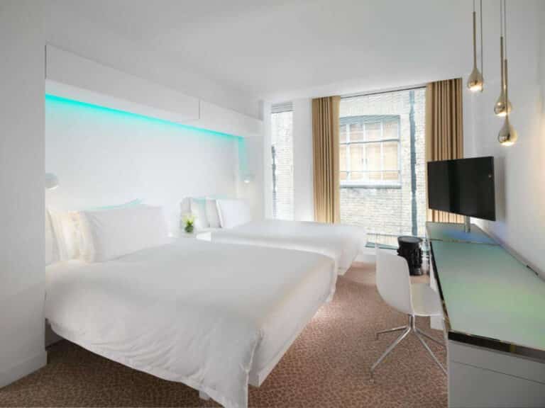 Twin room