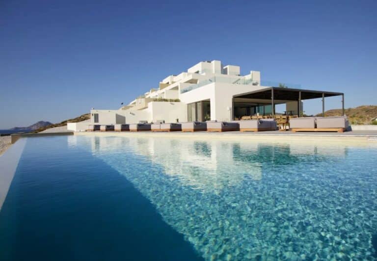 Domes White Coast Milos